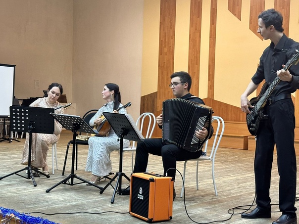 Концерт ансамбля народных инструментов «КРЕАТИВ»